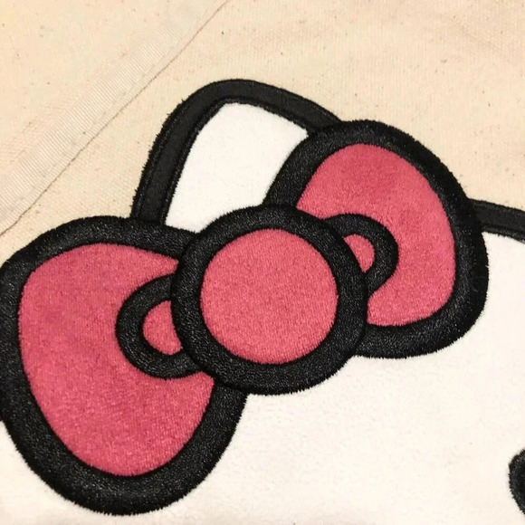 2011 Lambs  and Ivy Hello Kitty Canvas Wall Organizer - Picture 13 of 16